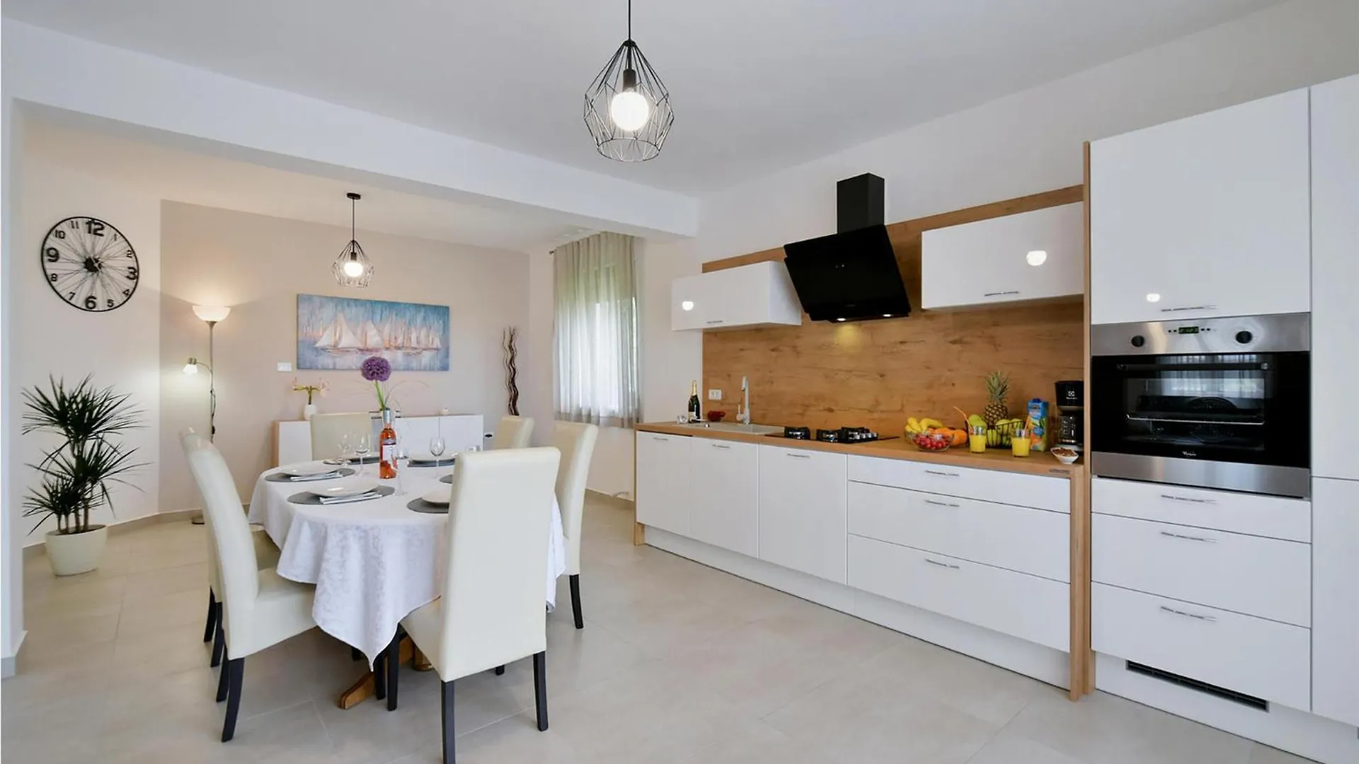 Awesome Home In Galižana 0*,  Chorvatsko